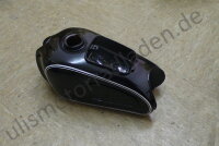 Tank für BMW R26 und R27, neu lackiert und liniert...